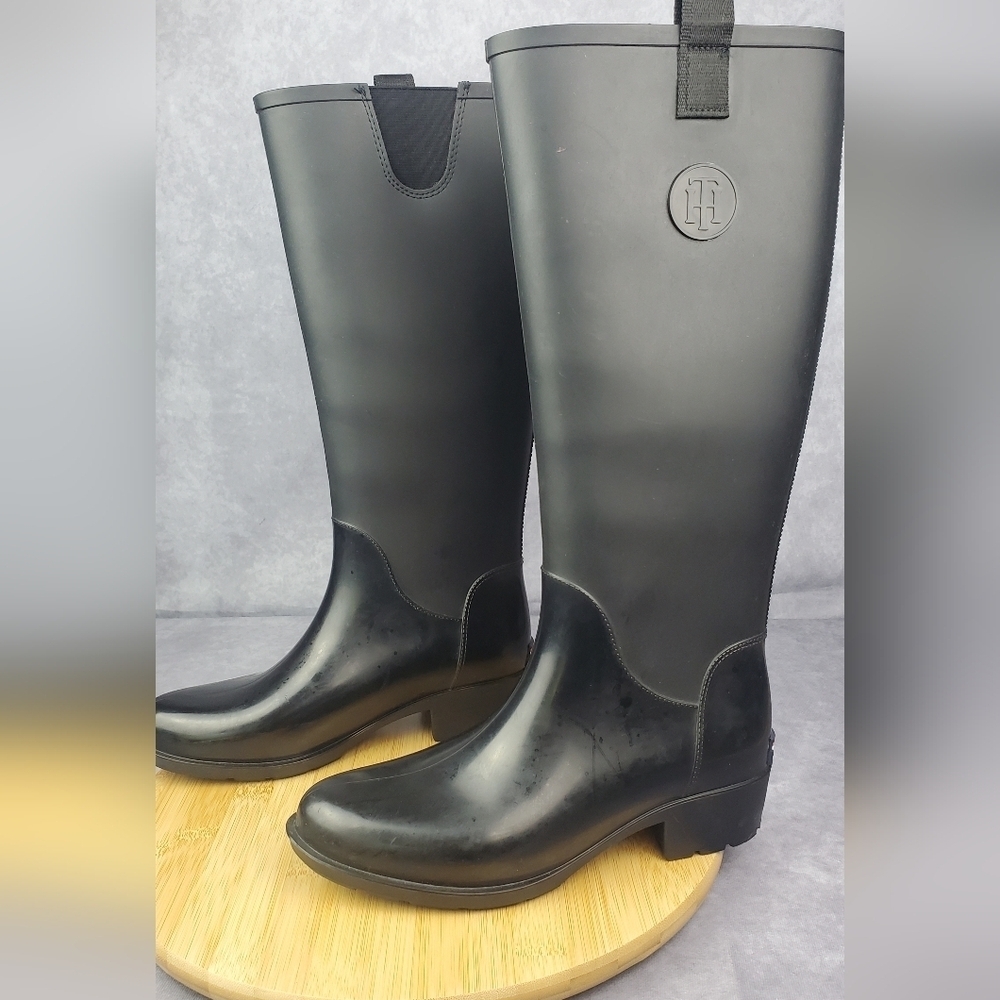 Tommy Hilfiger tall black rubber Women's rain boots Size 7M